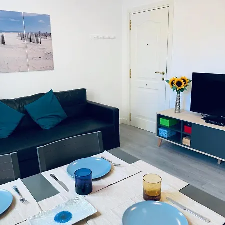 Apartamento Con Terraza Y Parking Privado Apartment *